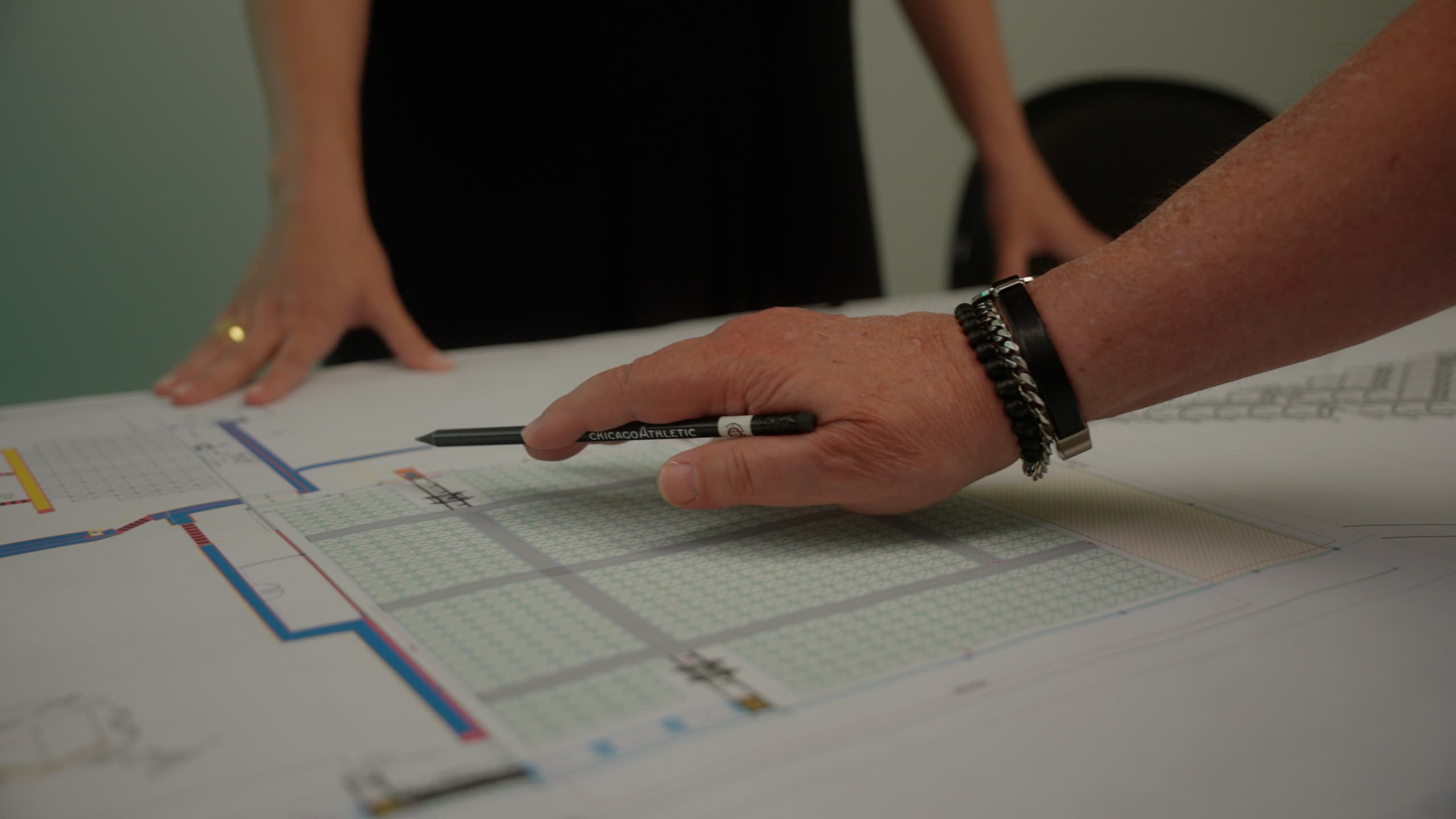Studiolog | Institucional — still 1